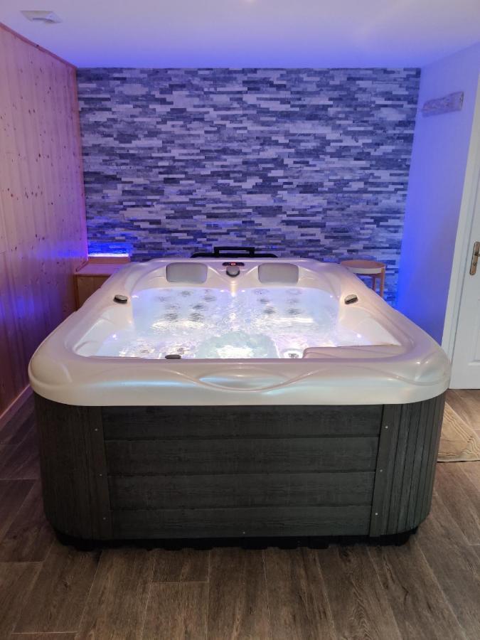 Suite Eden Avec Jacuzzi Prive Chaumont  Exterior foto